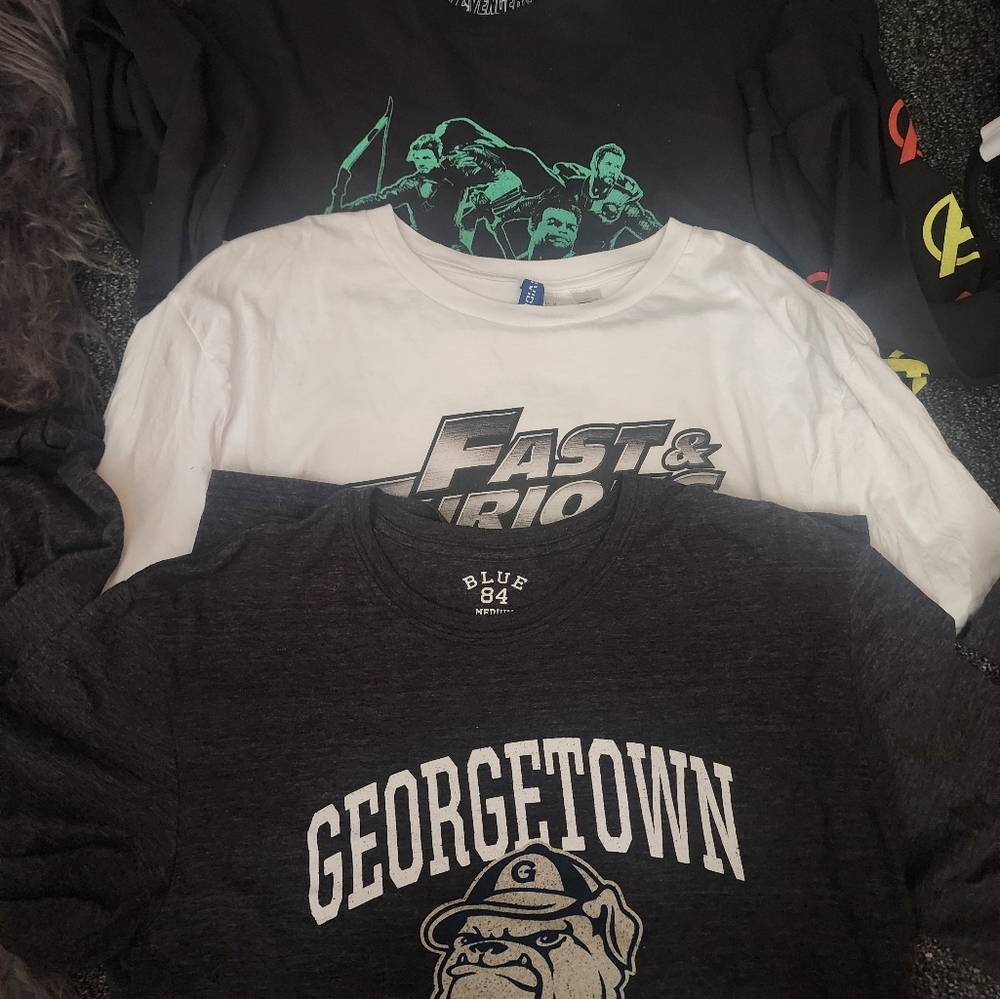 Bundle men 3 tshirts size medium